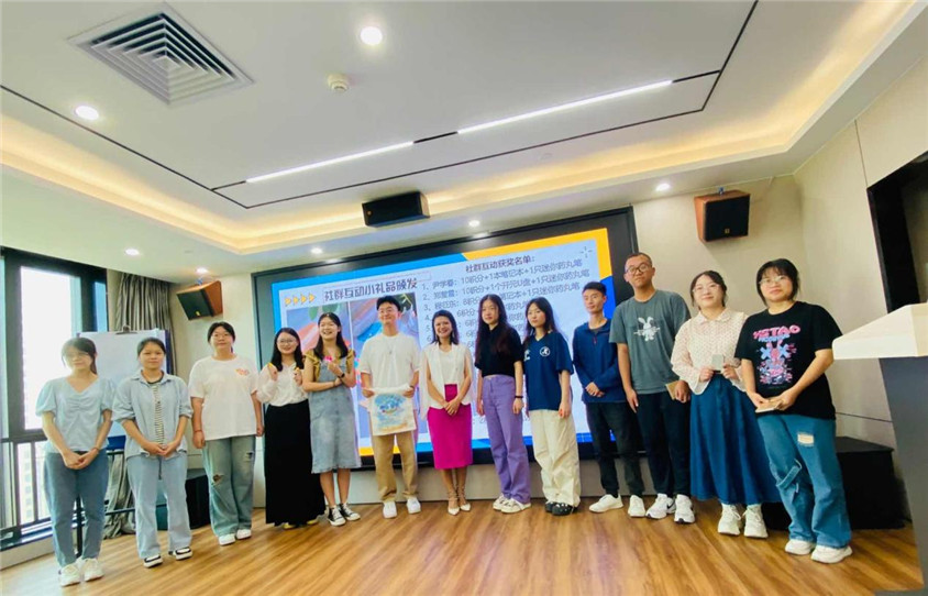 K8������óʵѵӪ��һ��Բ���ٰ�